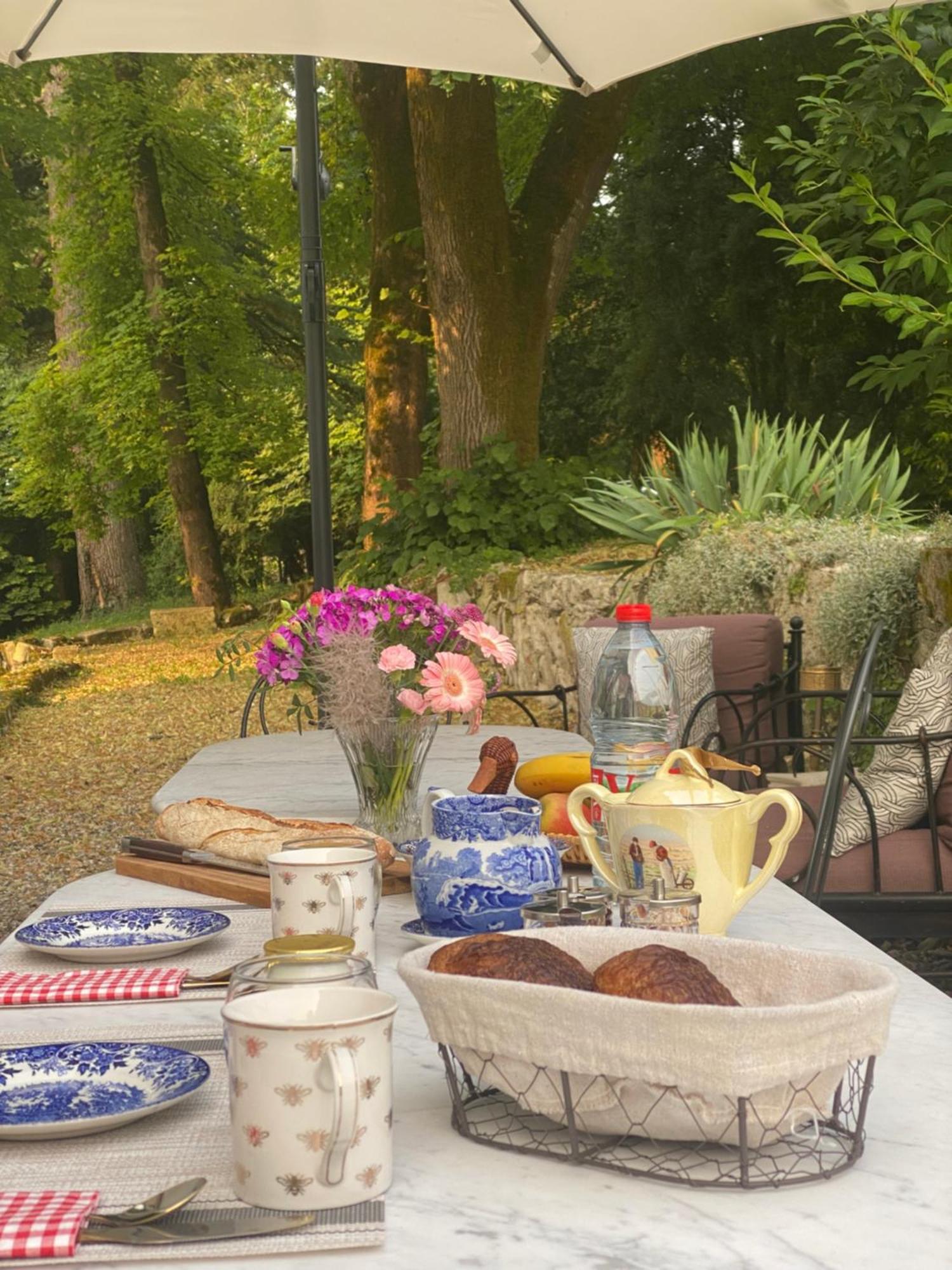 Bed & Breakfast Chateau De Gouyas *