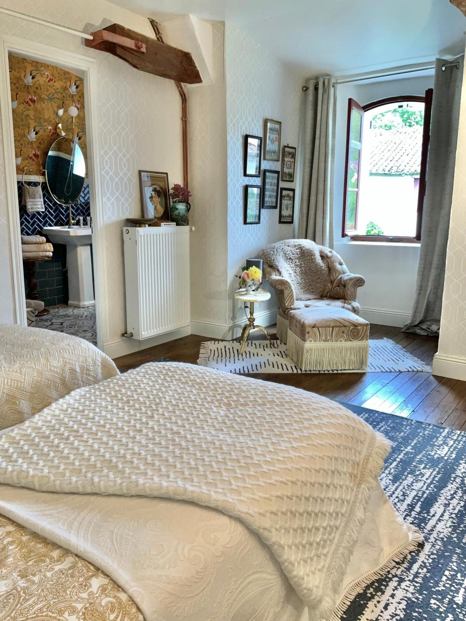 Bed & Breakfast Chateau De Gouyas *
